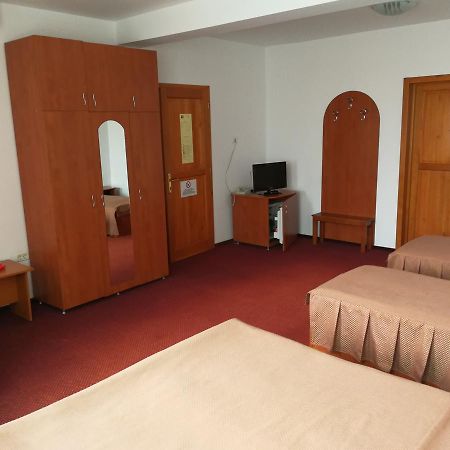 Hotel Lotus 아라드 외부 사진