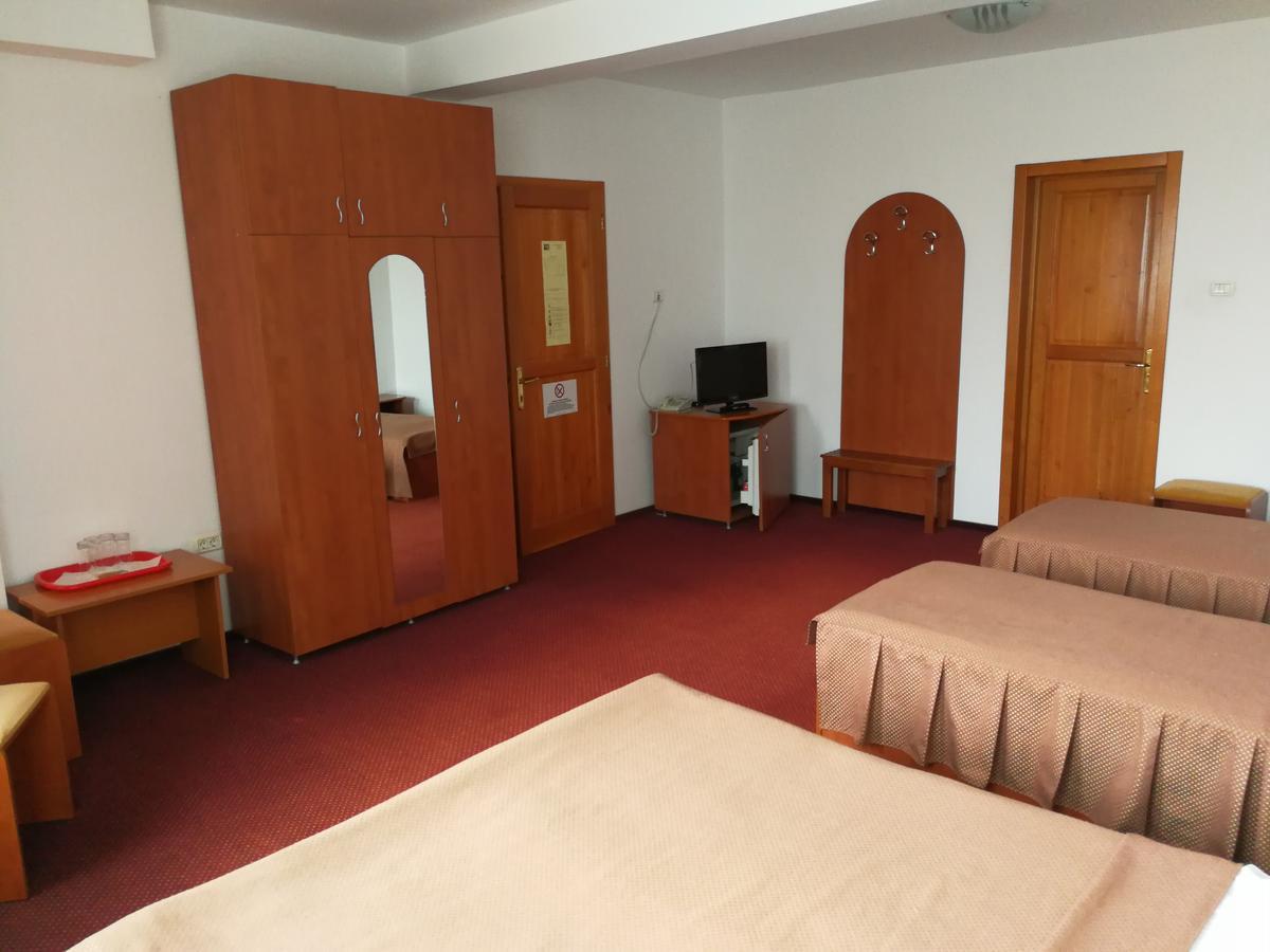 Hotel Lotus 아라드 외부 사진